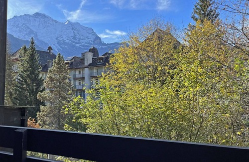 Wengen Apartamento | Acogedor apartamento para 5 personas con WIFI, TV y balcón
