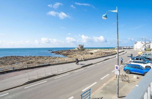 Morbihan Apartamento | Acogedor apartamento para 4 personas con WIFI, TV, balcón y mascotas permitida