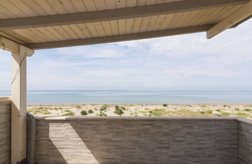 Torvaianica Apartamento | Acogedor apartamento para 3 personas con A/C, TV y terraza