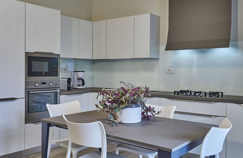 Dongo Apartamento | Bonito apartamento para 4 personas con WIFI, TV, balcón y aparcamiento