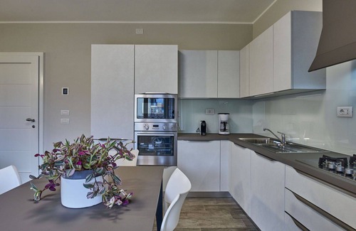 Dongo Apartamento | Bonito apartamento para 4 personas con WIFI, TV, balcón y aparcamiento