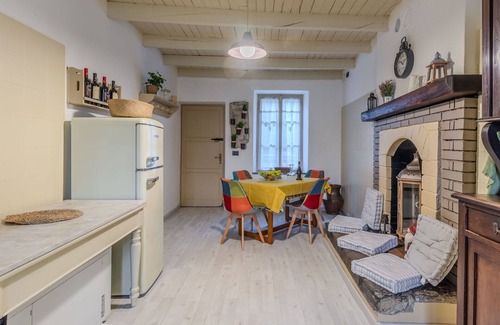 Dorio Apartamento | Bonito apartamento para 5 personas con jacuzzi, WIFI, patio y mascotas permitida