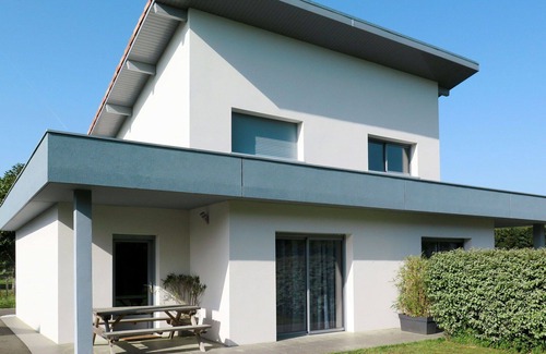 Messanges Apartamento | Bonito apartamento para 6 personas con WIFI, piscina, TV, terraza y mascotas permitida
