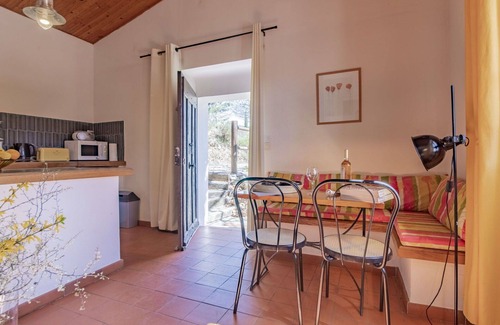 Puimichel Villa | Hermoso apartamento en villa para 2 personas con WIFI, patio, mascotas permitida y vista panorámica