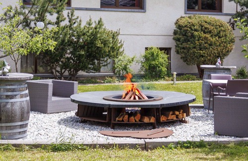 Vercorin Casa | Precioso apartamento en villa para 15 personas con jacuzzi, WIFI y terraza