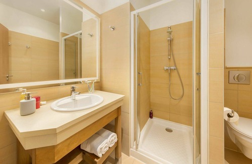 Hattigny Casa | Hermoso apartamento en villa para 6 personas con WIFI, piscina, jacuzzi, TV, terraza y aparcamiento