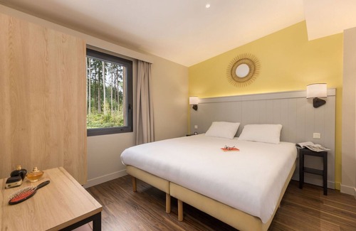 Hattigny Casa | Hermoso apartamento en villa con piscina, jacuzzi, WIFI, TV, terraza y aparcamiento