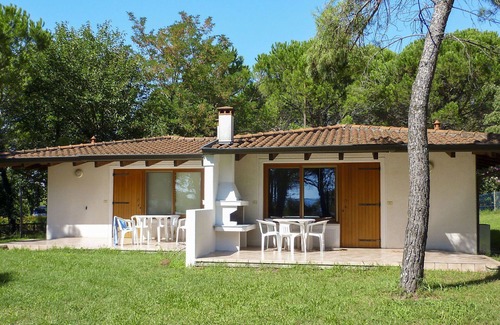 Aquileia Casa | Precioso apartamento en villa para 6 personas con A/C, WIFI, piscina, TV y terraza