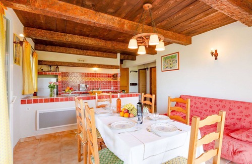 Bauduen Villa | Acogedor apartamento en villa con WIFI, TV, terraza, mascotas permitida y vista panorámica