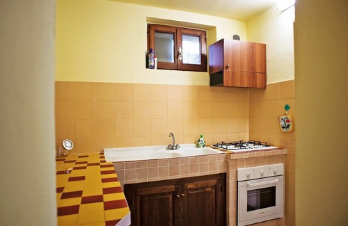 Paciano Villa | Hermoso apartamento en villa para 4 personas con piscina, WIFI, TV, terraza y mascotas permitida