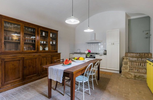 Stigliano Apartamento | Acogedor apartamento para 2 personas con WIFI, TV, patio, mascotas permitida y vista panorámica