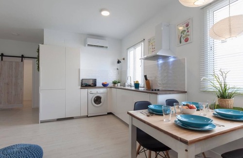 Tiro de Linea-Santa Genoveva Apartamento | Precioso Apt diseño 2 hab SEVILLA Wifi-Full 4 Pax