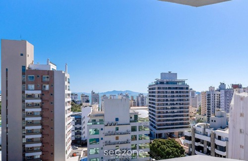 Centro Apartamento | Beautiful Apt in Downtown Florianopolis Rbh806