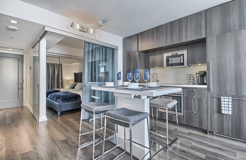 Bloor-Yorkville Apartamento | Beautiful Apt. in Heart of Yorkville