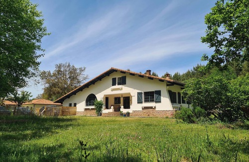 Benesse-Maremne Casa | Hermosa casa de arquitecto de la 30 remisión a gusto contemporáneo.