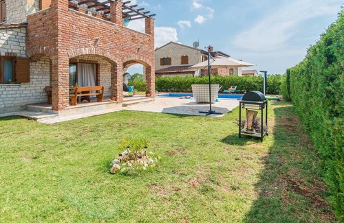 Butkovici Cabina | Preciosa casa de campo en Paradiz con piscina privada