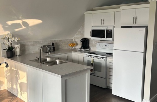 Cap-Pele Apartamento | Beautiful Beach View & Sunset