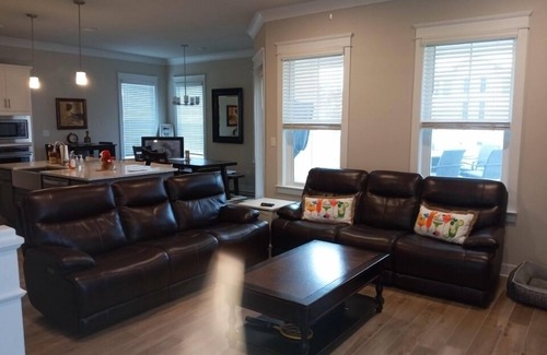 Biloxi Casa | Beautiful Beach front home- 150 yards to the white sand beach