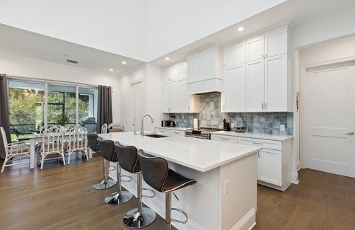 Fort Pierce Casa | Beautiful Beach House w/ Private Pool & Lanai + BBQ Grills | Pet‑Friendly 🌴