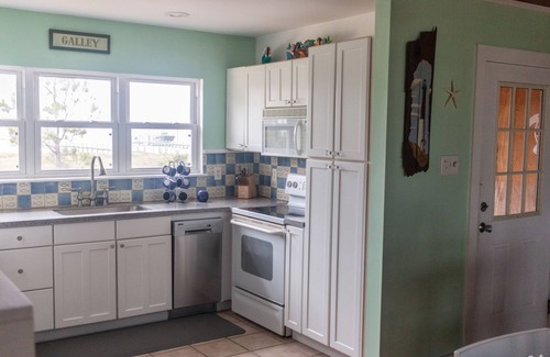 Alligator Point Casa | Beautiful beach,Ground Level with two Kitchens. Oceanfront Property on the Gulf