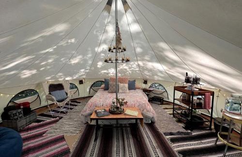 Excelsior Springs Otro | Beautiful Bell Tent Rental near Kansas City for Glamping in Missouri