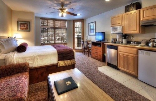Four O'Clock Complejo | Beautiful Breckenridge Colorado - Grand Timber Lodge 2 Bed 2 Bath