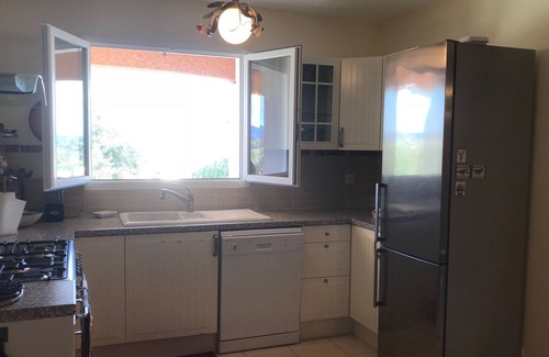 Limoux Casa | Beautiful bright and modern villa with pool