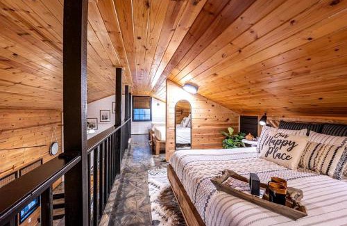 Broken Bow Casa | Beautiful Broken Bow Cabin with Private River Access