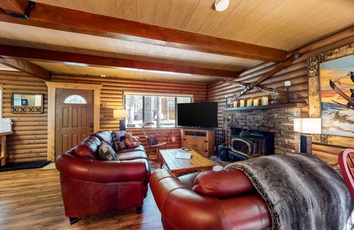 Tahoma Cabina | Hermoso estilo de cabaña cerca de las costas del lago Tahoe - esquí de fondo desde su casa!