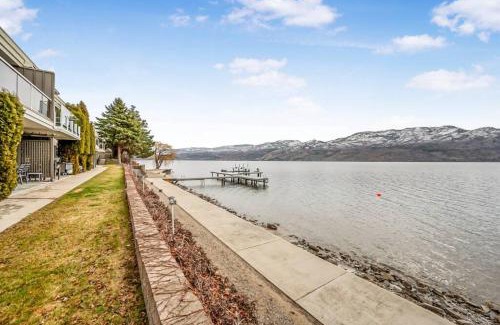 Central Okanagan Casa | Beautiful Cabin Right next to Lake Okanagan #5