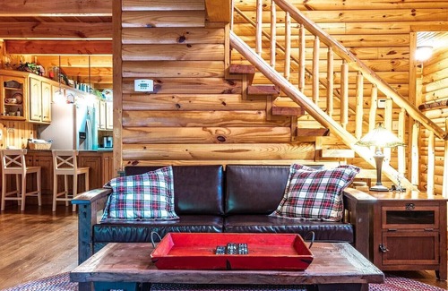 Cub Run Cabina | Beautiful Cabin with Hot Tub 🛁 on Nolin Lake 🌊 Mammoth Caves 🌲 W/Fireplace 🔥