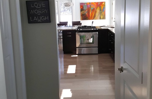 Camden Casa | ¡Impresionante casa justo en Hosmer Pond en Camden!