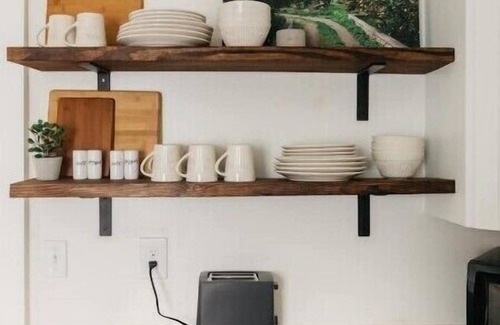 Dayton Casa | Beautiful Cape Cod House in Central Location