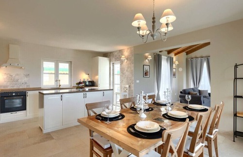 Momjan Villa | Casa Garden Contesses by Villas Guide