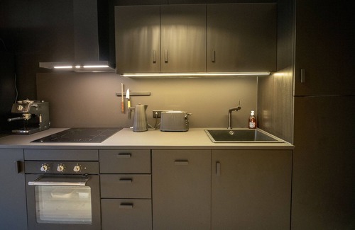 Greolieres les Neiges Condominio | Beautiful chalet apartment with wood stove and balneo