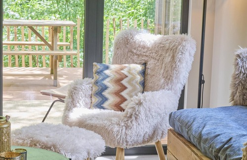 Zutendaal Casa | Beautiful chalet with a terrace in the woods