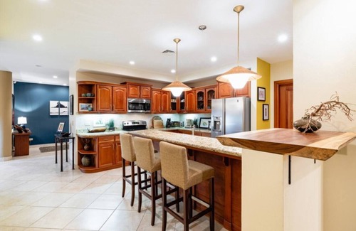 Playa Panamá Condominio | Beautiful Condo overlooking the Pacific - 3 Bedroom 3 Bathroom