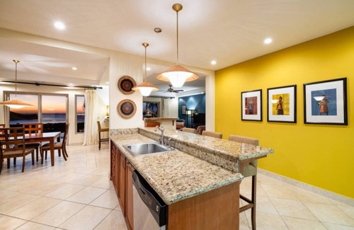 Playa Panamá Condominio | Beautiful Condo overlooking the Pacific - 3 Bedroom 3 Bathroom