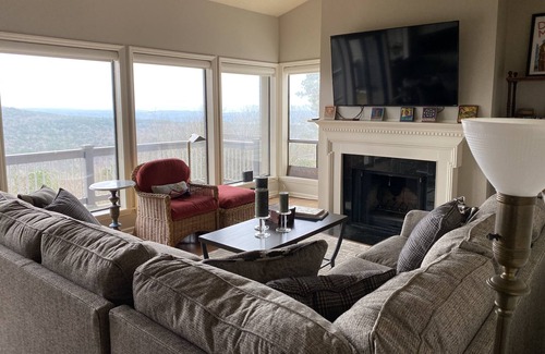 Fairfield Bay Condominio | Beautiful Condo with Amazing View -- close to pool, tennis, and pickle ball