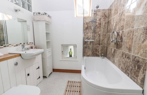 Goathland Casa | Beautiful converted barn on the North York Moors, overlooking the Steam Railway