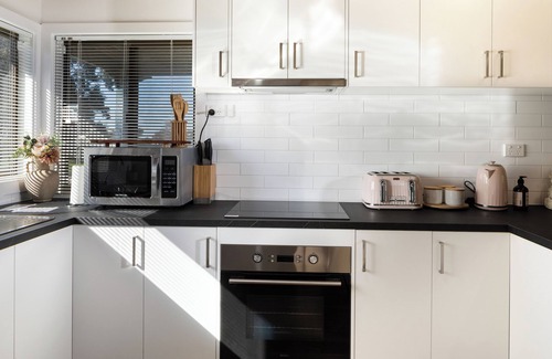 Port Welshpool Casa | HIDEAWAY FAMILIA ACOGEDORA HERMOSA - WIFI GRATIS Y FOXTEL - ¡JETTY LARGO AHORA ABIERTO!