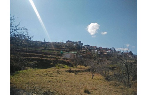 Kaul Cabaña | Hermosa casa de campo en el regazo de la naturaleza. Hermosa vista de los picos del Himalaya cargados de nieve.