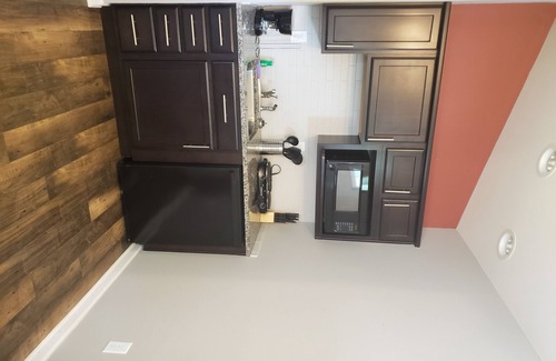 Queensbury Cabaña | Beautiful Cottage