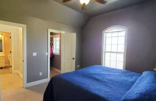 Bentonville - Fayetteville Casa | Beautiful country home in Cave Springs AR