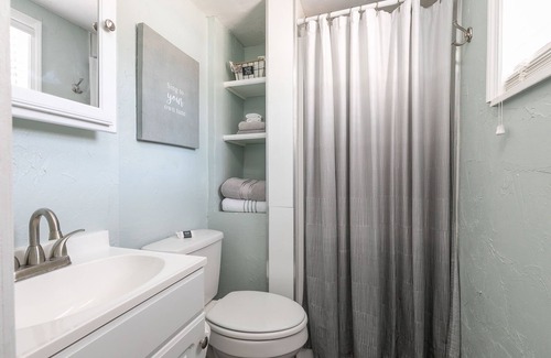 Historic Uptown Apartamento | Hermoso y acogedor apartamento en cabaña cerca del centro.