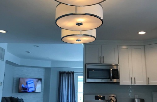 Diamond Beach Casa | Hermosa casa Diamond Beach 3 dormitorios / 2. 5 baños, 1 cuadra de la playa con vistas!