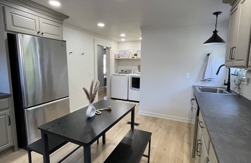 Alma Apartamento | Beautiful Downtown 3bd apartment close to all the good stuff!