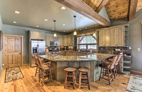 Eureka Cabina | Beautiful Eureka Cabin Rental on Golf Resort!