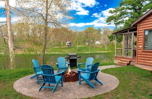 St Croix Falls Cabina | Beautiful Family Cabin with Cozy Interior and Exterior in Saint Croix Falls, Wisconsin