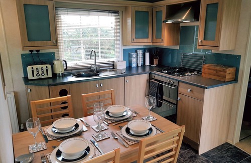 Llanddeiniolen Casa | Hermosa casa móvil para familias ubicada en el corazón de Snowdonia